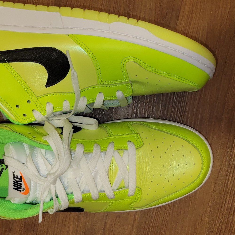Nike Neon Green Sneakers